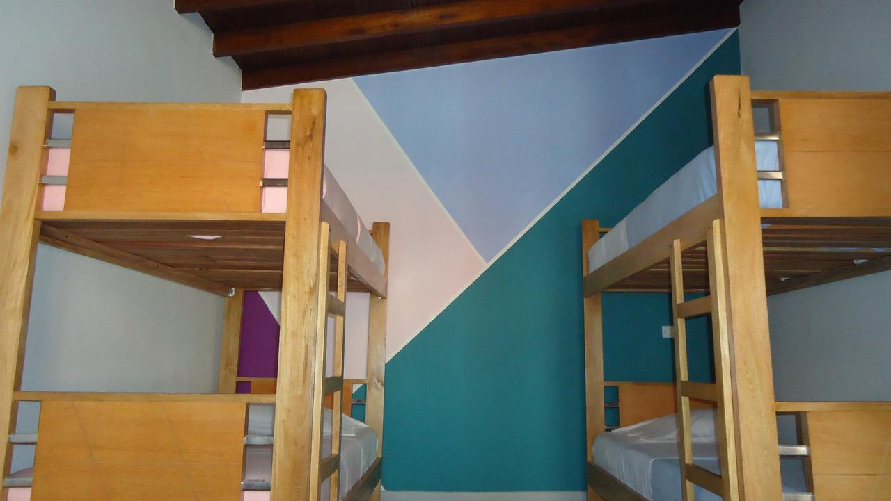 Iris Hostel Medellín Exterior foto